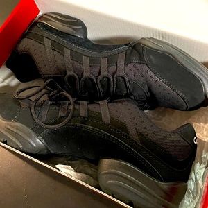 Capezio jazz dance shoes, size 9 M, black.